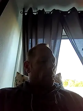 Snapshot of jongen_ehv chatting on 04/29/26, 05:44 jongen ehv online show from 04/29/26, 05:44