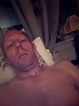 Snapshot of jongen_ehv chatting on 05/11/26, 12:27 jongen ehv online show from 05/11/26, 12:27