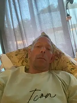 Snapshot of jongen_ehv chatting on 07/05/26, 04:07 jongen ehv online show from 07/05/26, 04:07