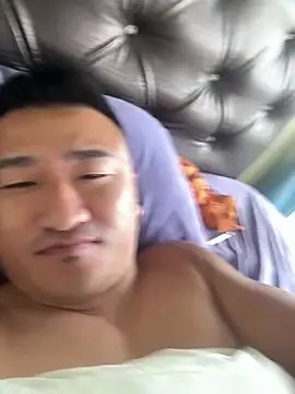 Cunzhangshibage02 online show from 04/19/26, 12:22