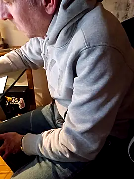 dufatcock online show from 04/02/26, 07:17