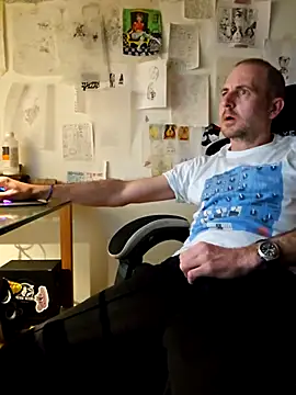 dufatcock online show from 04/12/26, 08:08