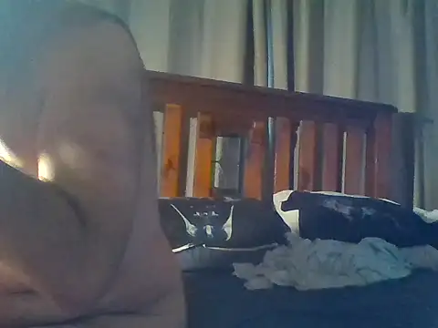 Snapshot of Sith-Wookiee chatting on 04/08/26, 10:43 Sith-Wookiee online show from 04/08/26, 10:43