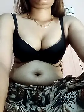 Snapshot of saniya_008 chatting on 05/16/26, 10:12 saniya 008 online show from 05/16/26, 10:12