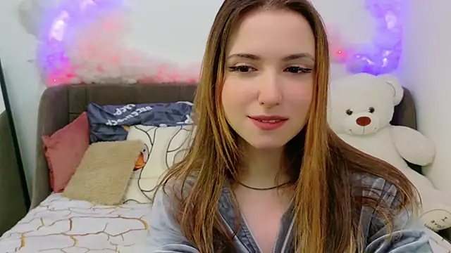 LeenMoonie online show from 05/18/26, 02:45