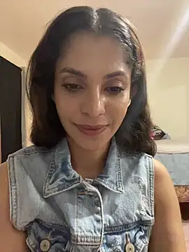 Snapshot of karlatiburcio chatting on 06/25/26, 05:12 karlatiburcio online show from 06/25/26, 05:12