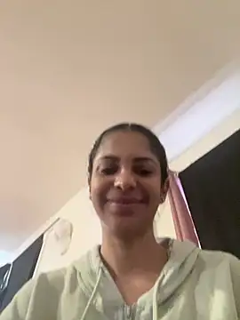 Snapshot of karlatiburcio chatting on 07/18/26, 03:49 karlatiburcio online show from 07/18/26, 03:49