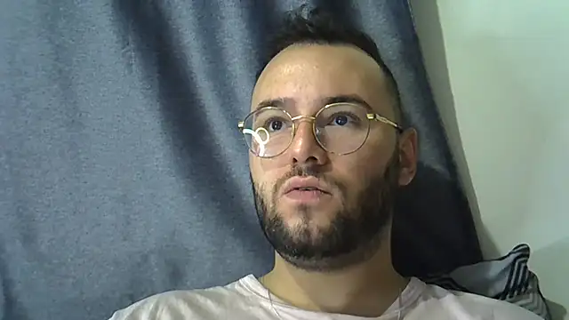 Snapshot of piazaocwb23 chatting on 07/08/26, 03:27 piazaocwb23 online show from 07/08/26, 03:27