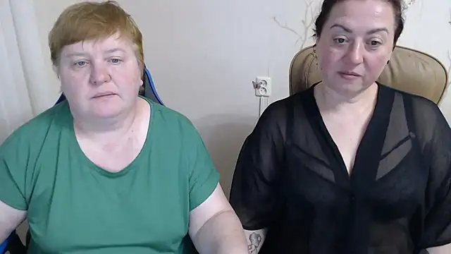Lindy-Jeanie online show from 04/15/26, 06:26