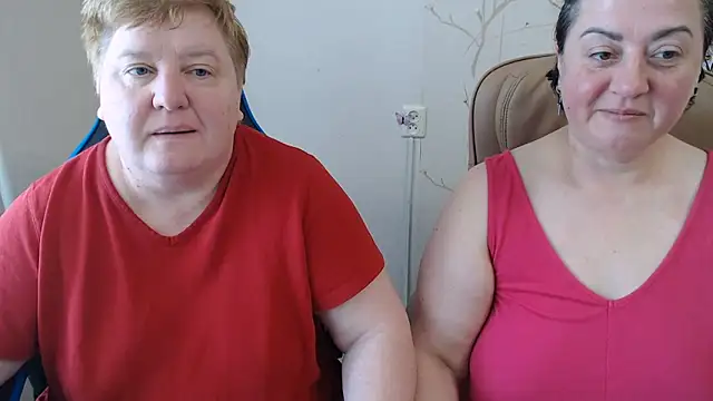 Snapshot of Lindy-Jeanie chatting on 05/28/26, 08:33 Lindy-Jeanie online show from 05/28/26, 08:33
