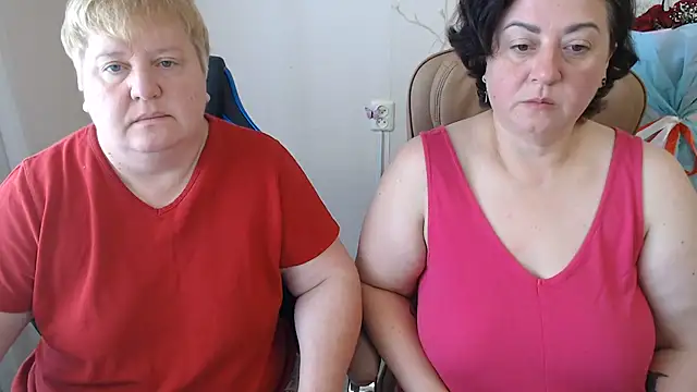 Snapshot of Lindy-Jeanie chatting on 07/23/26, 08:23 Lindy-Jeanie online show from 07/23/26, 08:23