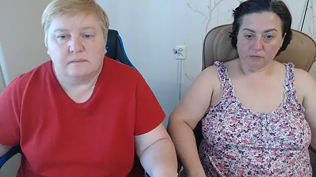 Snapshot of Lindy-Jeanie chatting on 07/29/26, 05:00 Lindy-Jeanie online show from 07/29/26, 05:00