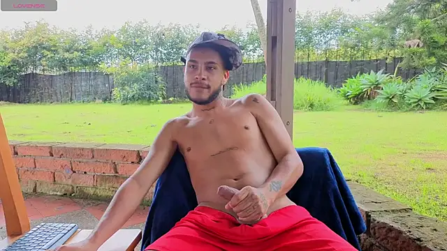 DilanAndres online show from 04/29/26, 02:43