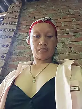 Heli pusy online show from 05/22/26, 11:32