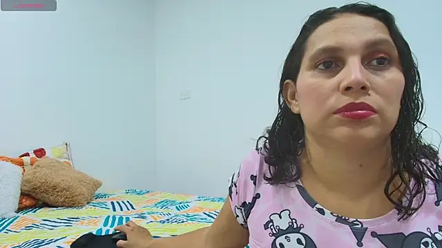 carlaantonellii online show from 04/21/26, 04:08