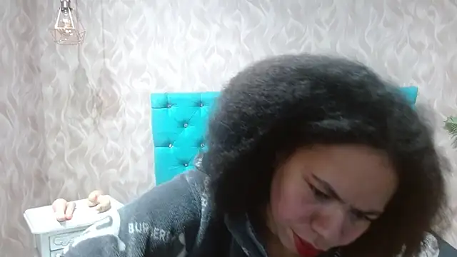Snapshot of KeniaLovex chatting on 05/05/26, 01:35 KeniaLovex online show from 05/05/26, 01:35