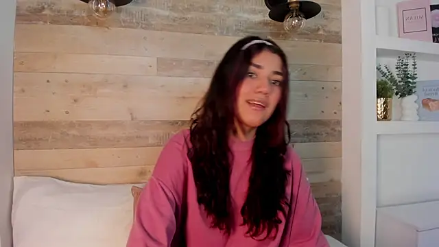 Snapshot of cristin_collins chatting on 06/17/26, 03:20 cristin collins online show from 06/17/26, 03:20