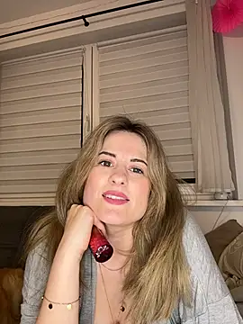 Snapshot of Mina_Foxx chatting on 03/14/26, 07:30 Mina Foxx online show from 03/14/26, 07:30