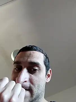 Snapshot of gabry21e5 chatting on 05/17/26, 06:44 gabry21e5 online show from 05/17/26, 06:44