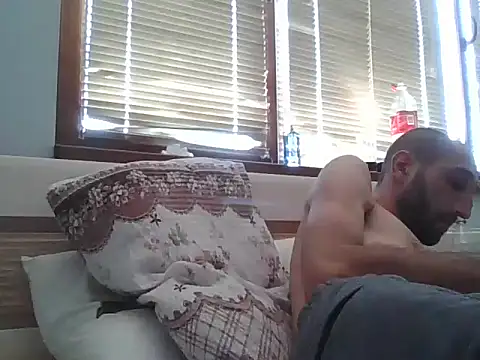 Snapshot of stiven121312 chatting on 08/02/26, 12:03 stiven121312 online show from 08/02/26, 12:03