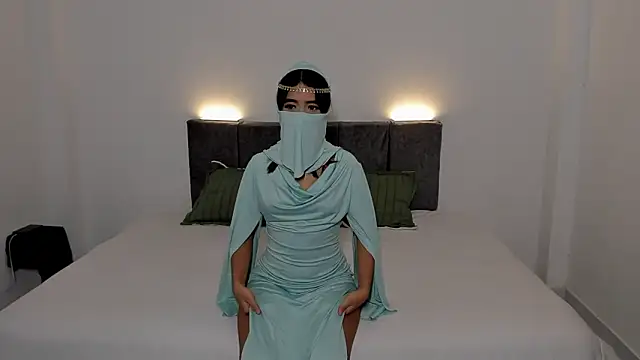 Zahra Bashir online show from 03/17/26, 12:15