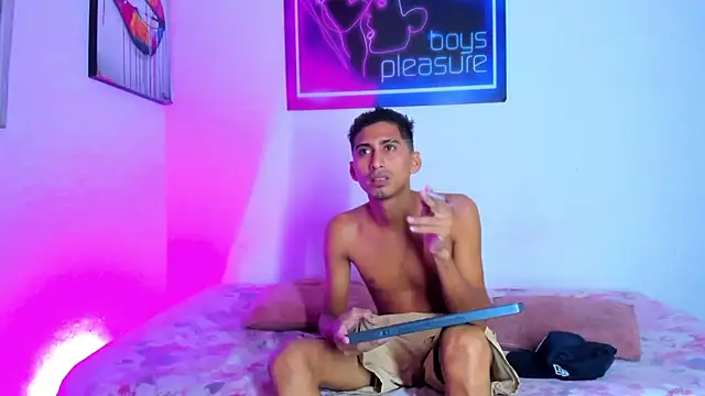 Boys xxx  online show from 04/29/26, 05:00