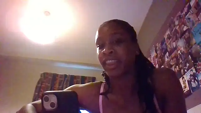 Halligirl online show from 05/08/26, 04:56