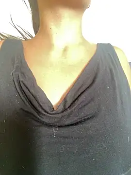 Snapshot of prisci1 chatting on 03/26/26, 03:28 prisci1 online show from 03/26/26, 03:28