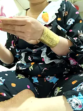 Love forever 69 online show from 04/28/26, 04:06