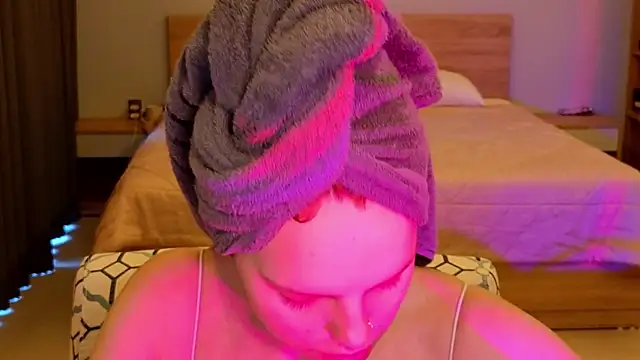 mollybossy online show from 04/02/26, 12:08