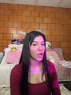 Snapshot of xayah_cute chatting on 06/02/26, 01:51 xayah cute online show from 06/02/26, 01:51