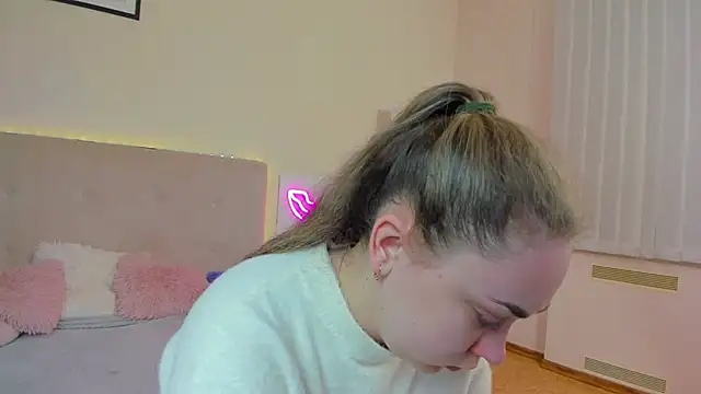 Snapshot of MelanieCuty chatting on 03/31/26, 05:30 MelanieCuty online show from 03/31/26, 05:30