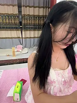 Snapshot of tiantian_niu chatting on 07/16/26, 02:45 tiantian niu online show from 07/16/26, 02:45