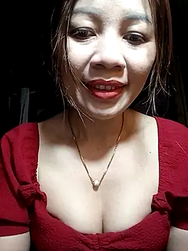 Snapshot of Yiyi102300 chatting on 03/27/26, 01:55 Yiyi102300 online show from 03/27/26, 01:55