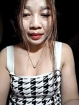 Snapshot of Yiyi102300 chatting on 03/30/26, 01:23 Yiyi102300 online show from 03/30/26, 01:23