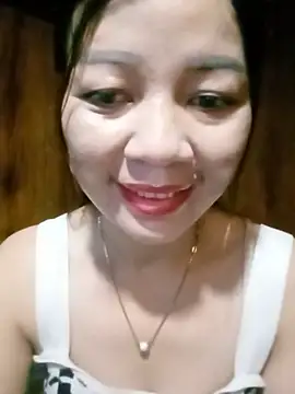 Snapshot of Yiyi102300 chatting on 06/14/26, 02:24 Yiyi102300 online show from 06/14/26, 02:24