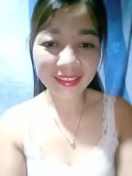 Snapshot of Yiyi102300 chatting on 07/10/26, 01:58 Yiyi102300 online show from 07/10/26, 01:58
