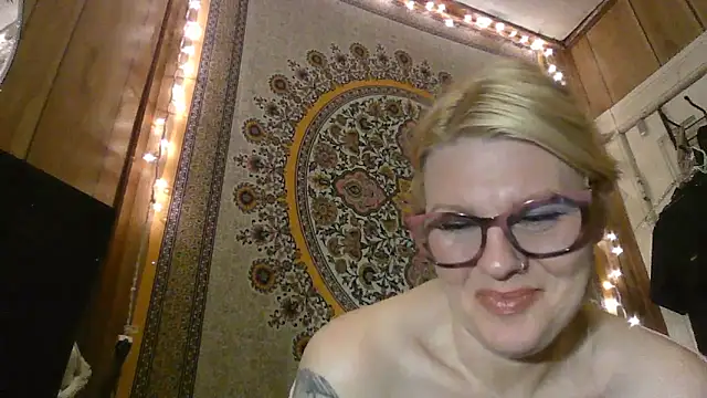 parabaddie online show from 03/17/26, 04:39