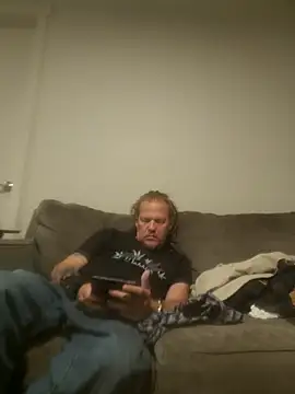 yourMasterisBored online show from 04/21/26, 03:13