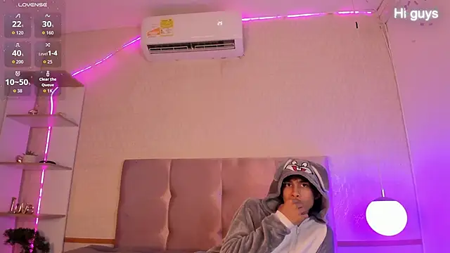 Cheys Mast online show from 04/23/26, 06:54