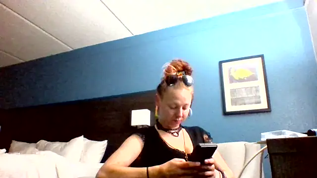 Ambionce online show from 04/18/26, 02:26