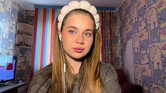 Miss Blessnyth online show from 04/22/26, 06:05