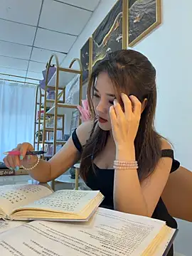 Xiaoxiao-y online show from 06/09/26, 06:14