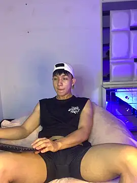 Snapshot of Sam__kat chatting on 06/19/26, 05:12 Sam kat online show from 06/19/26, 05:12