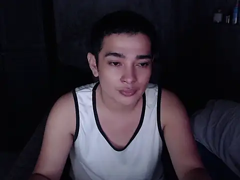 Snapshot of Treat2Heaven chatting on 04/22/26, 12:07 Treat2Heaven online show from 04/22/26, 12:07