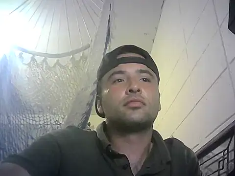 Snapshot of Relk130p chatting on 05/24/26, 05:12 Relk130p online show from 05/24/26, 05:12