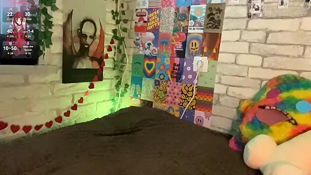 SarahHunnye online show from 05/02/26, 01:21
