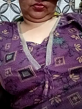 Gujju bhabhi69 online show from 04/01/26, 05:21