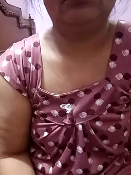 Gujju bhabhi69 online show from 04/17/26, 10:35