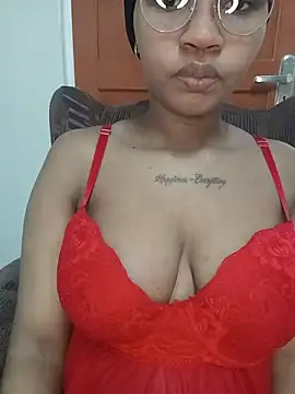 Snapshot of Hotsexyberry222 chatting on 07/26/26, 07:26 Hotsexyberry222 online show from 07/26/26, 07:26